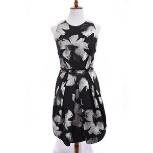Carmen Marc Valvo Fit and Flare Jacquard Dress Pleated Floral Black Sz 4 Small